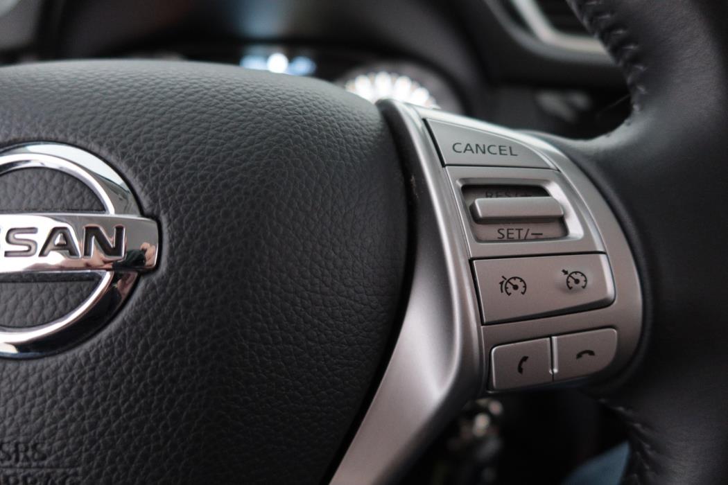 NISSAN Qashqai 2016