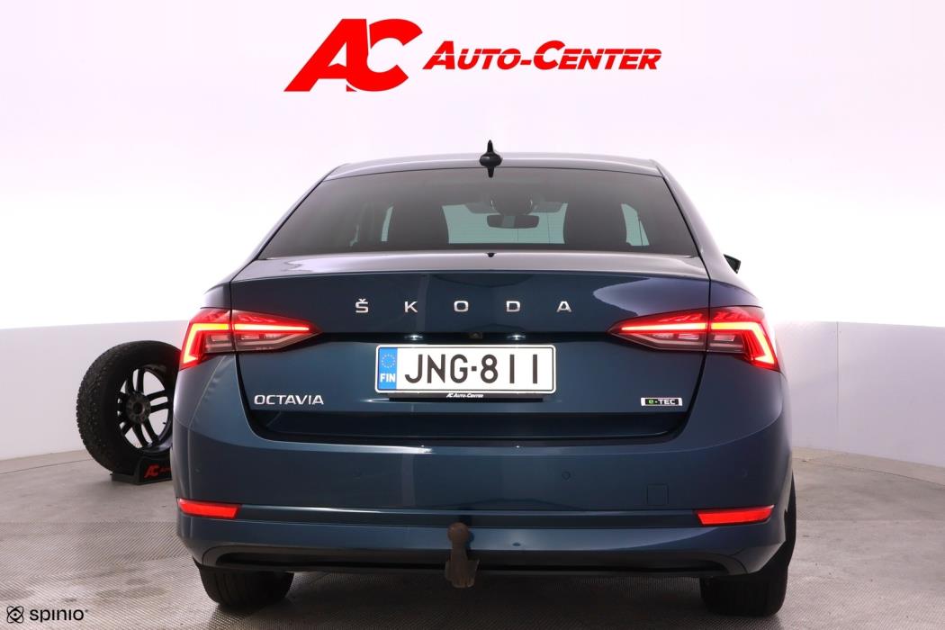 SKODA Octavia 2023