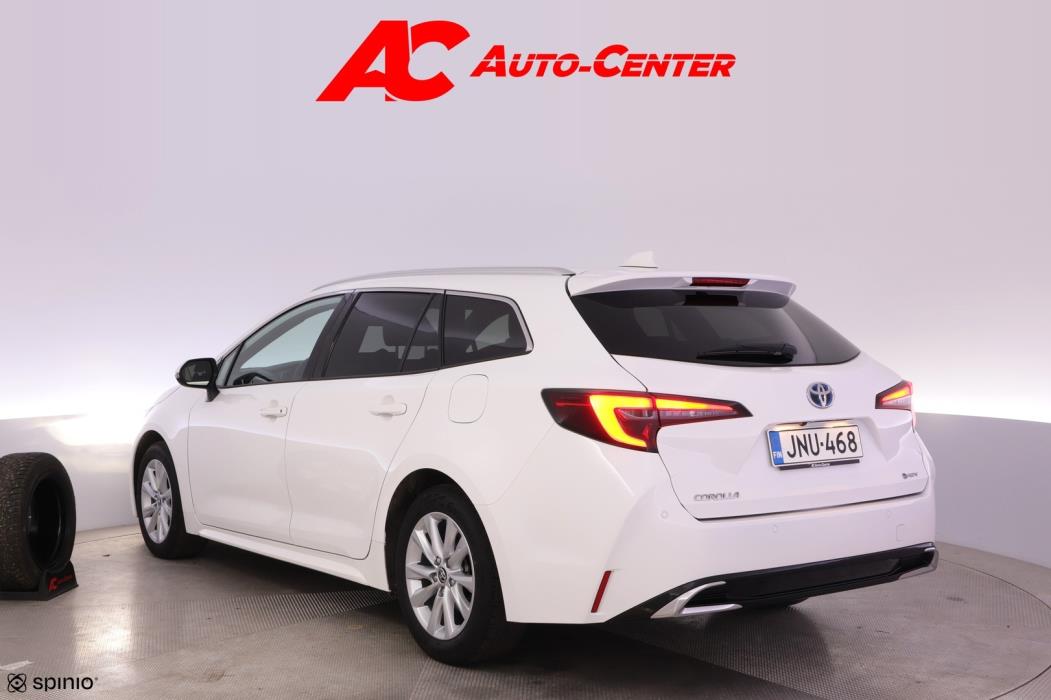 TOYOTA Corolla 2025
