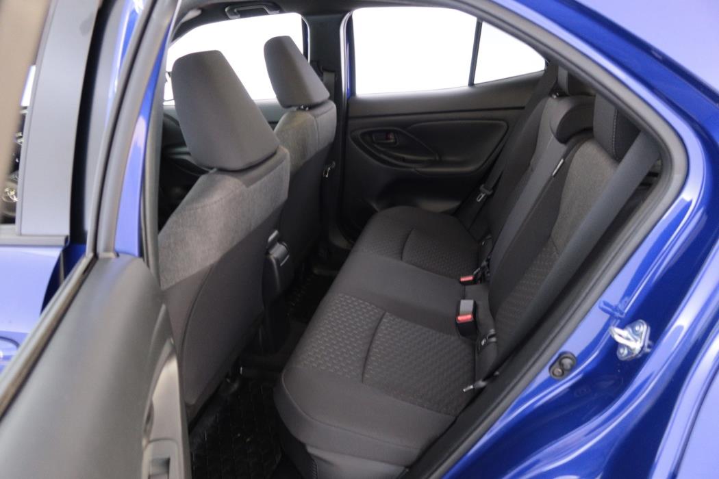 TOYOTA Yaris Cross 2025