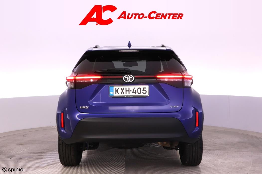 TOYOTA Yaris Cross 2025