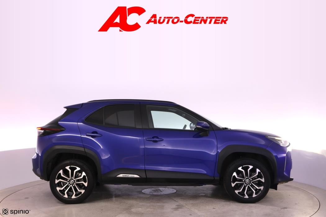 TOYOTA Yaris Cross 2025