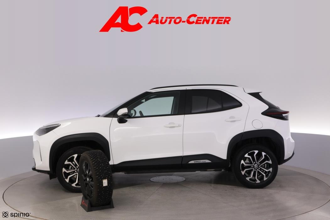 TOYOTA Yaris Cross 2025