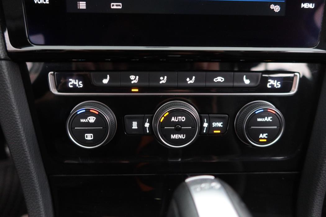 VOLKSWAGEN Golf 2018