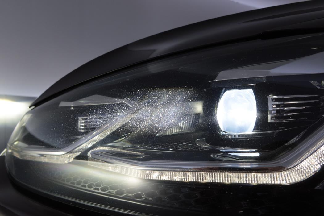 VOLKSWAGEN Golf 2018