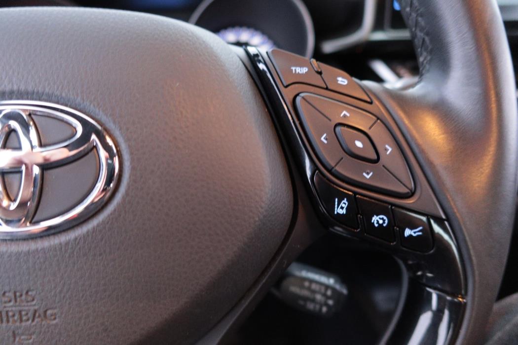 TOYOTA C-HR 2019