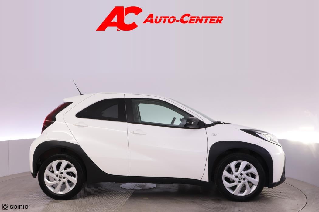 TOYOTA Aygo X 2023
