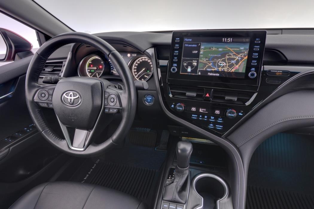 TOYOTA Camry 2023
