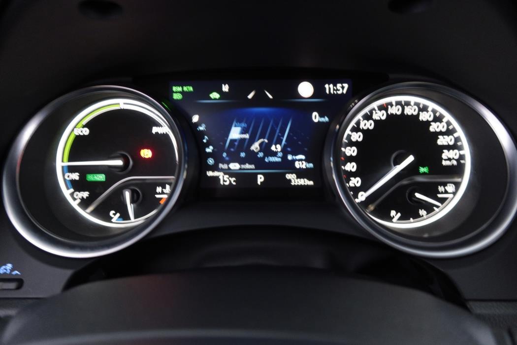 TOYOTA Camry 2023