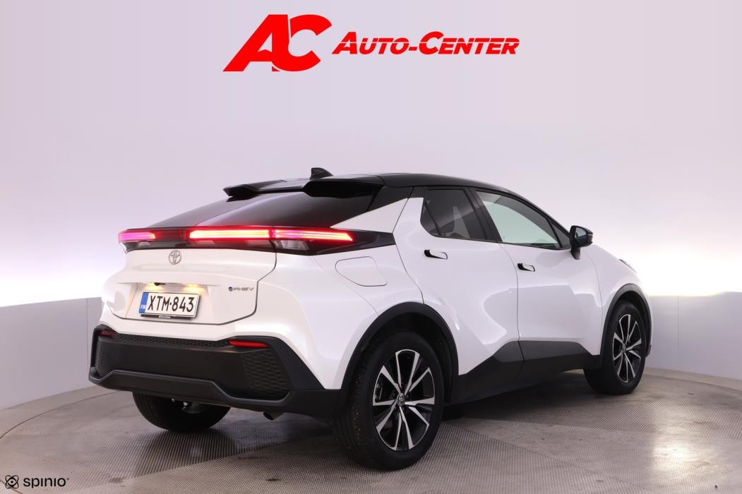 TOYOTA C-HR 2025