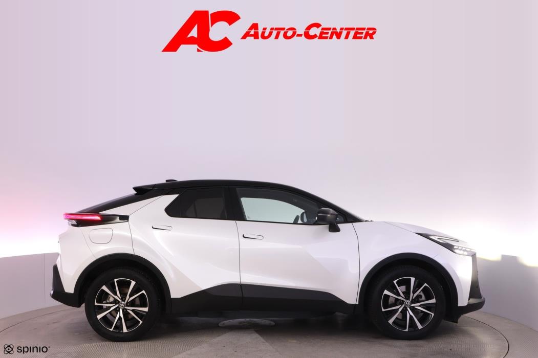 TOYOTA C-HR 2025