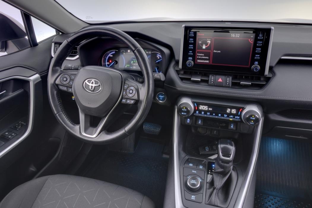 TOYOTA RAV4 2021