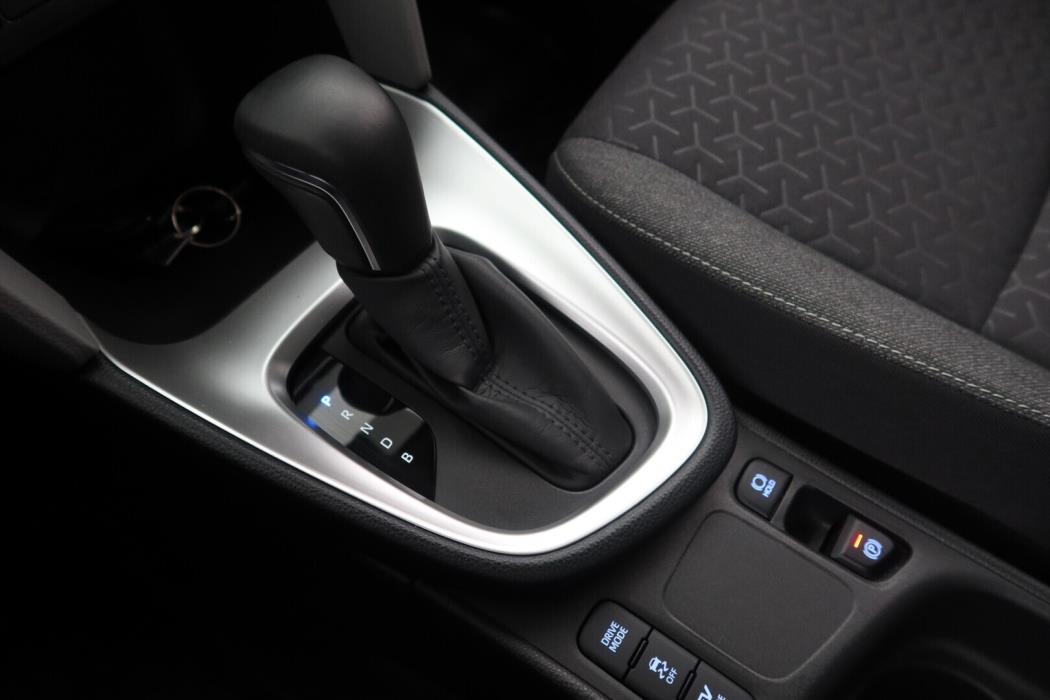 TOYOTA Yaris Cross 2022