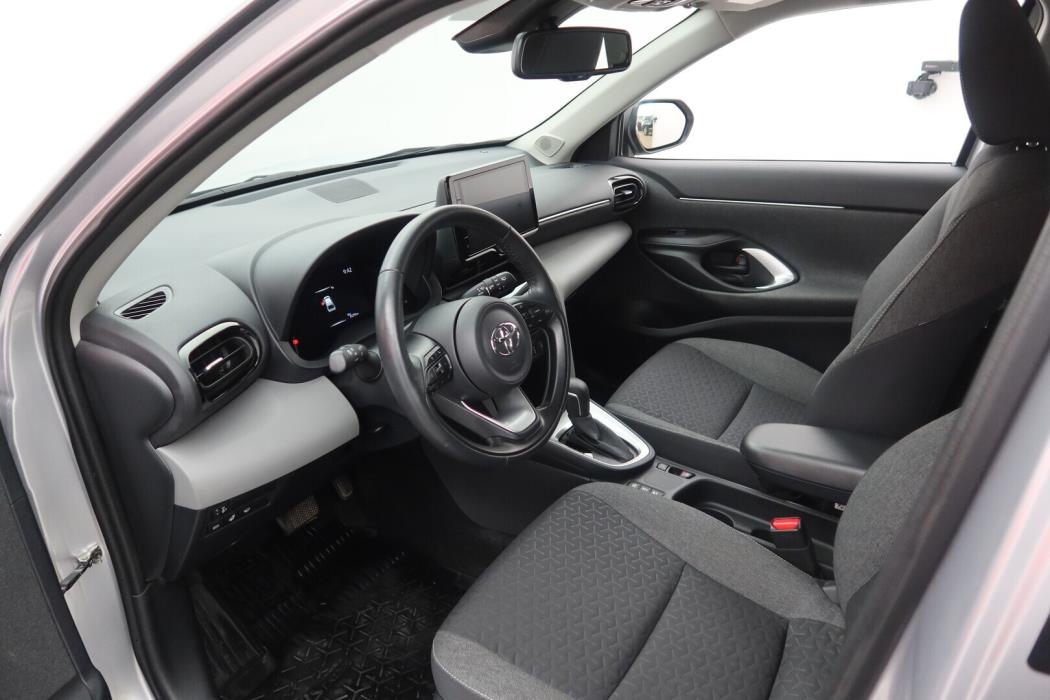TOYOTA Yaris Cross 2022