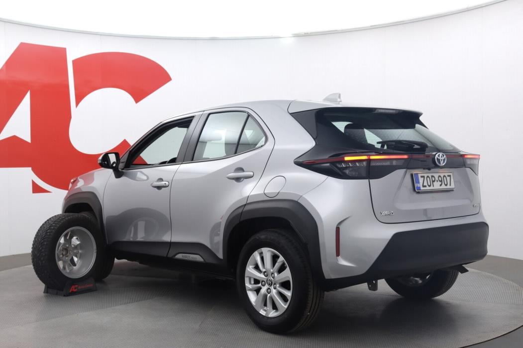 TOYOTA Yaris Cross 2022