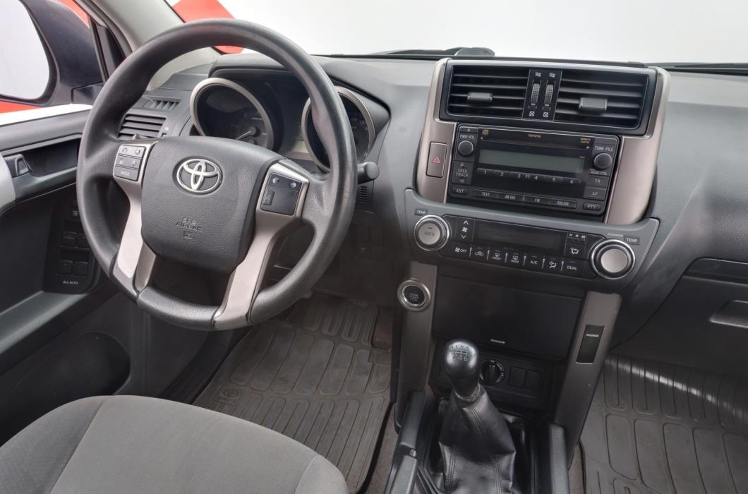 TOYOTA Land Cruiser 2010