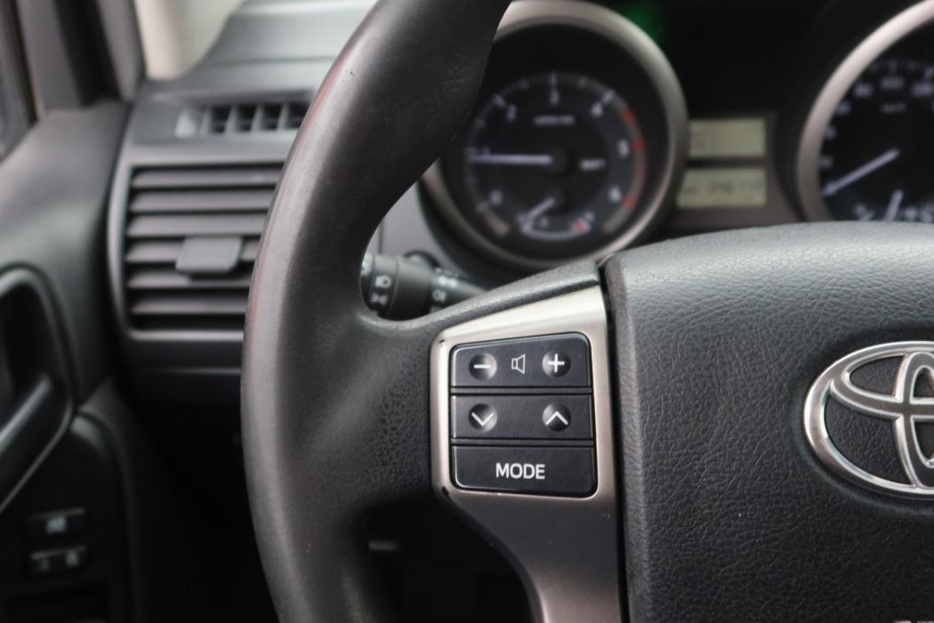 TOYOTA Land Cruiser 2010