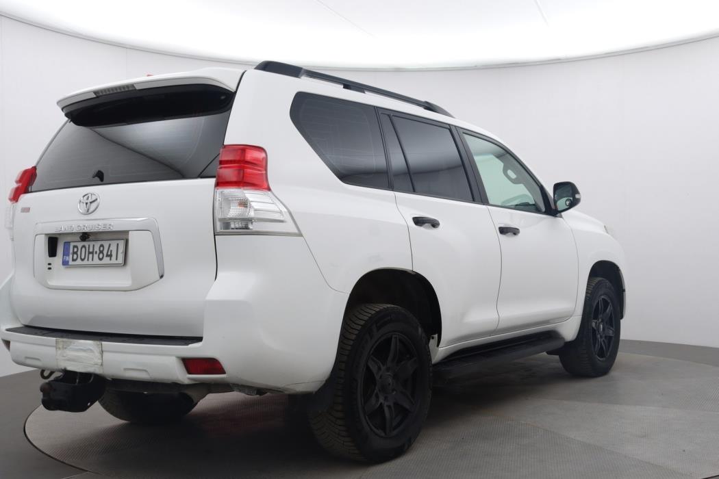 TOYOTA Land Cruiser 2010