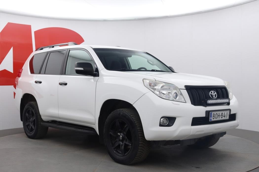 TOYOTA Land Cruiser 2010