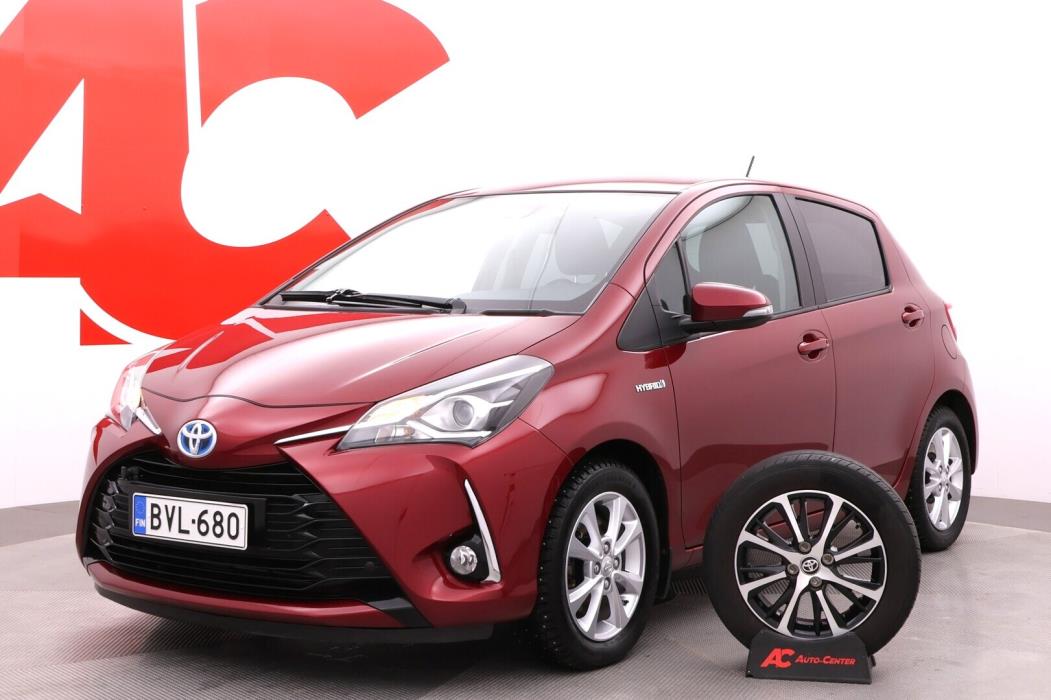 TOYOTA Yaris 2018