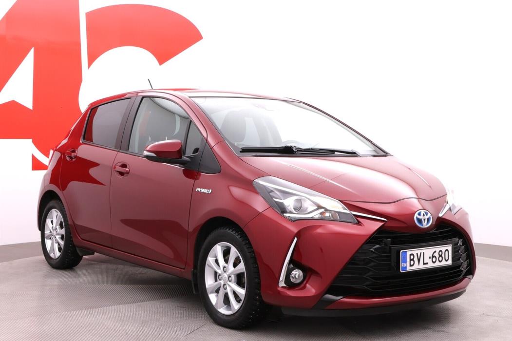 TOYOTA Yaris 2018