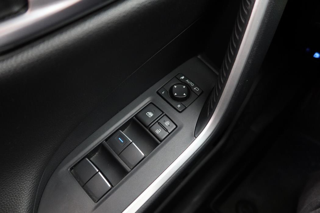 TOYOTA RAV4 2019