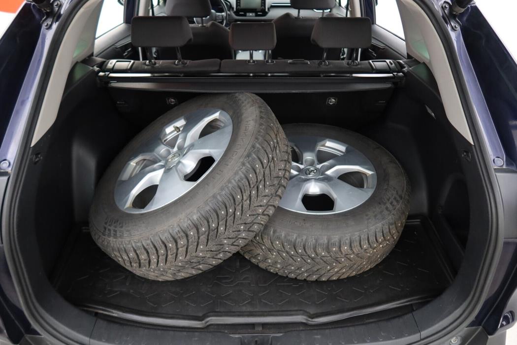 TOYOTA RAV4 2019
