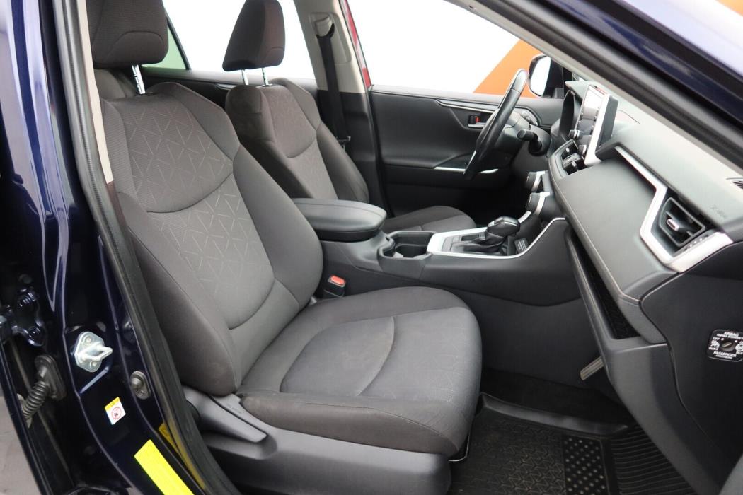 TOYOTA RAV4 2019