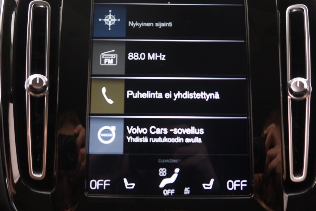 VOLVO XC40 2019