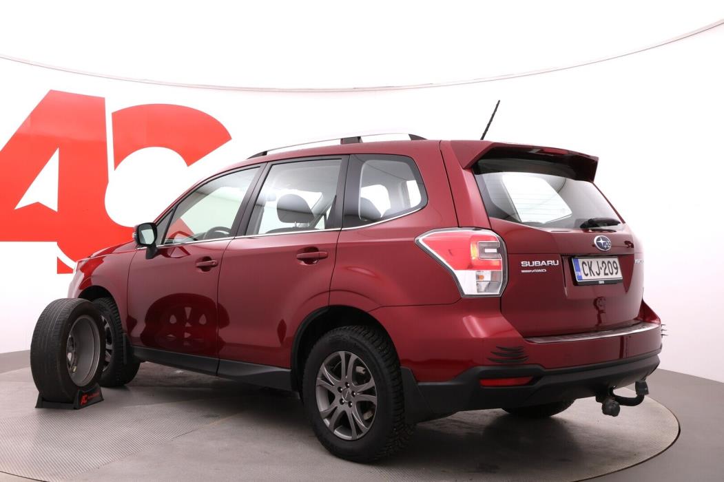 SUBARU Forester 2017