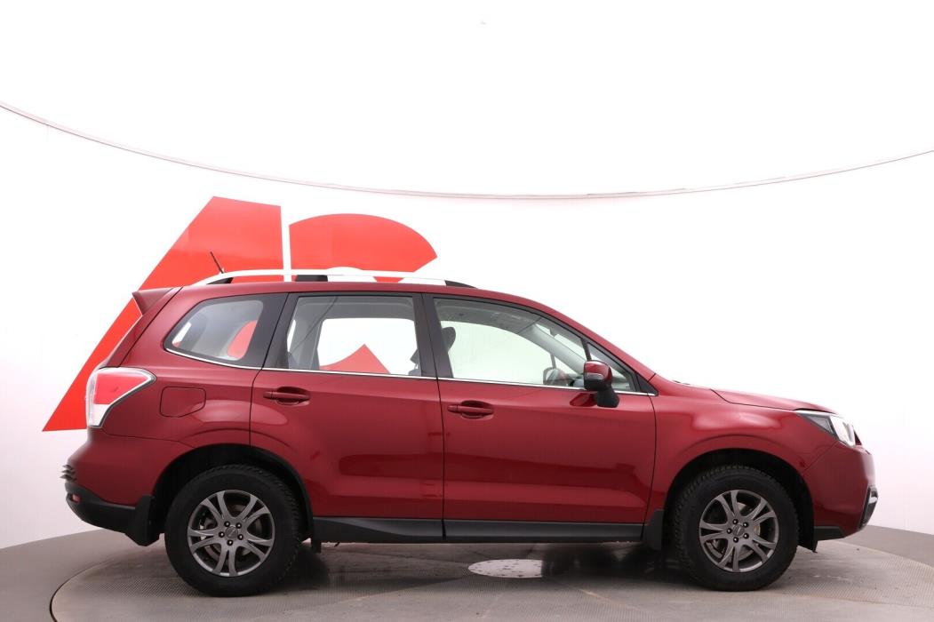 SUBARU Forester 2017