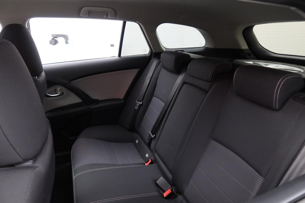 TOYOTA Avensis 2017