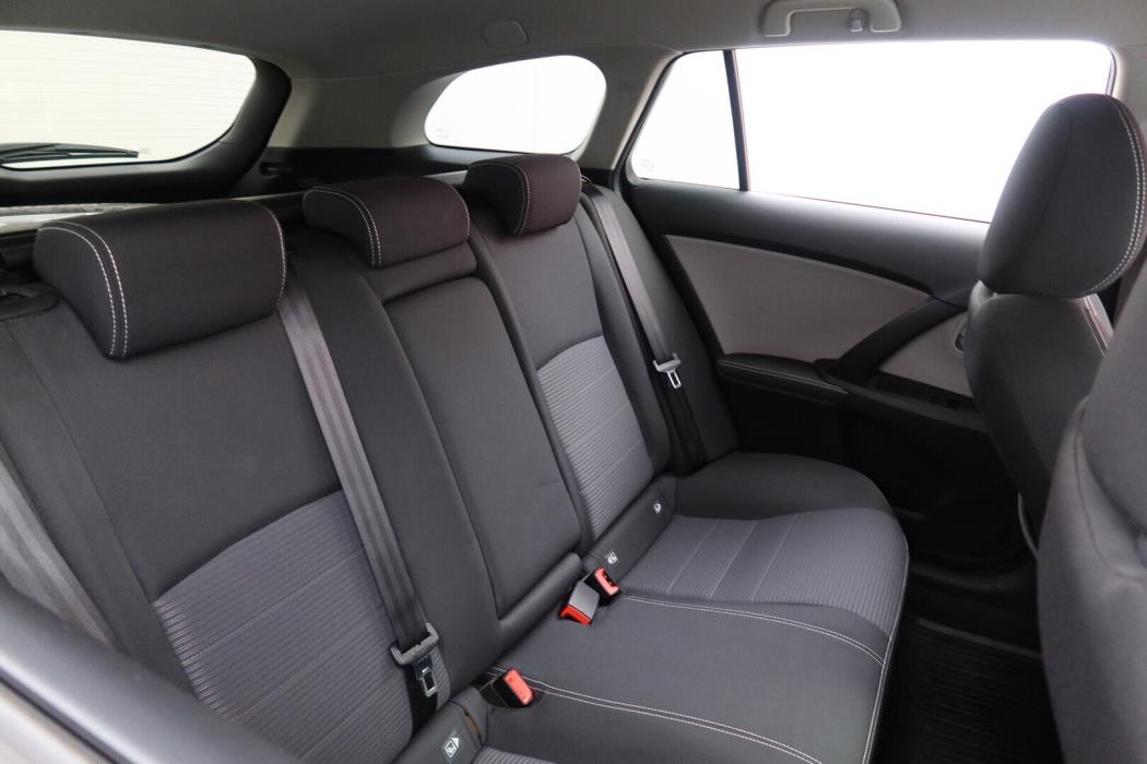 TOYOTA Avensis 2017