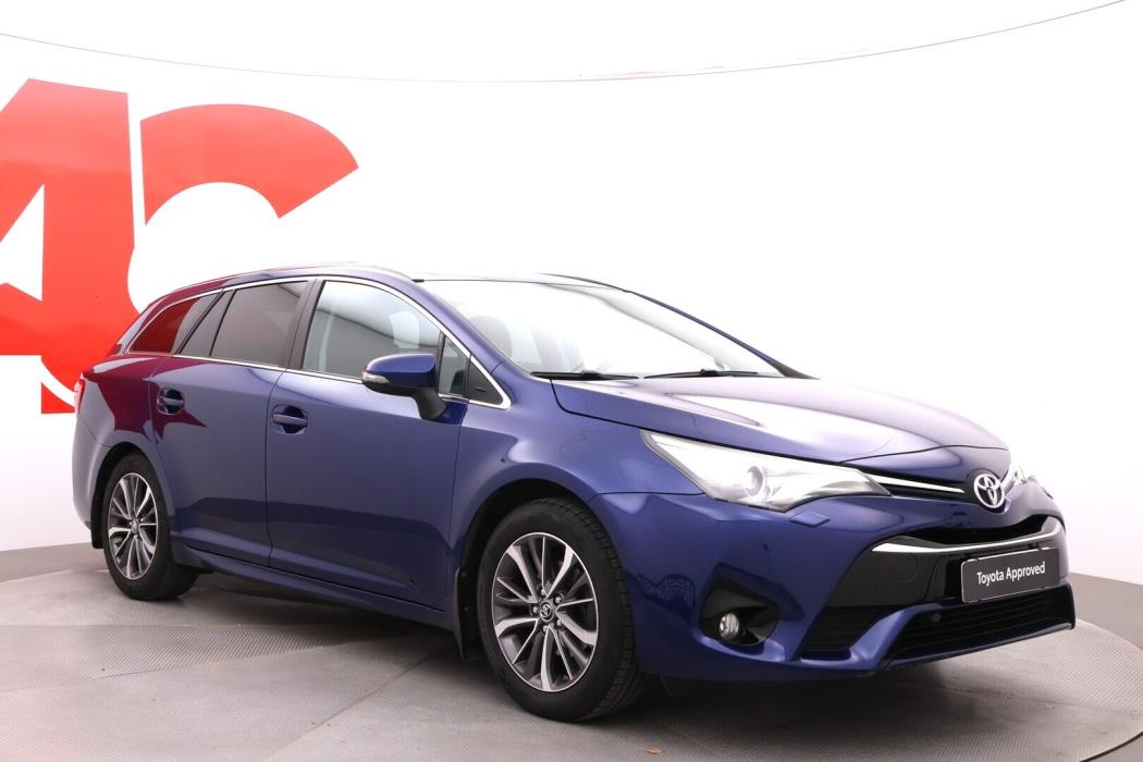 TOYOTA Avensis 2017
