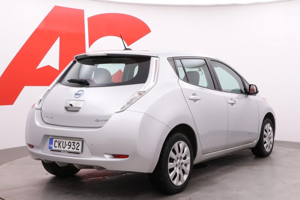 NISSAN Leaf 2014
