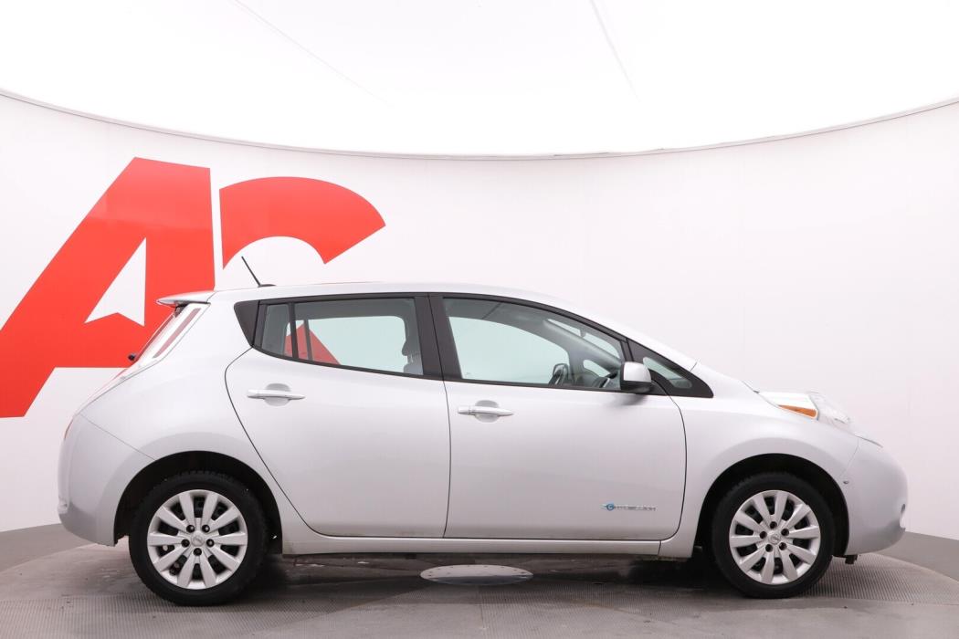 NISSAN Leaf 2014