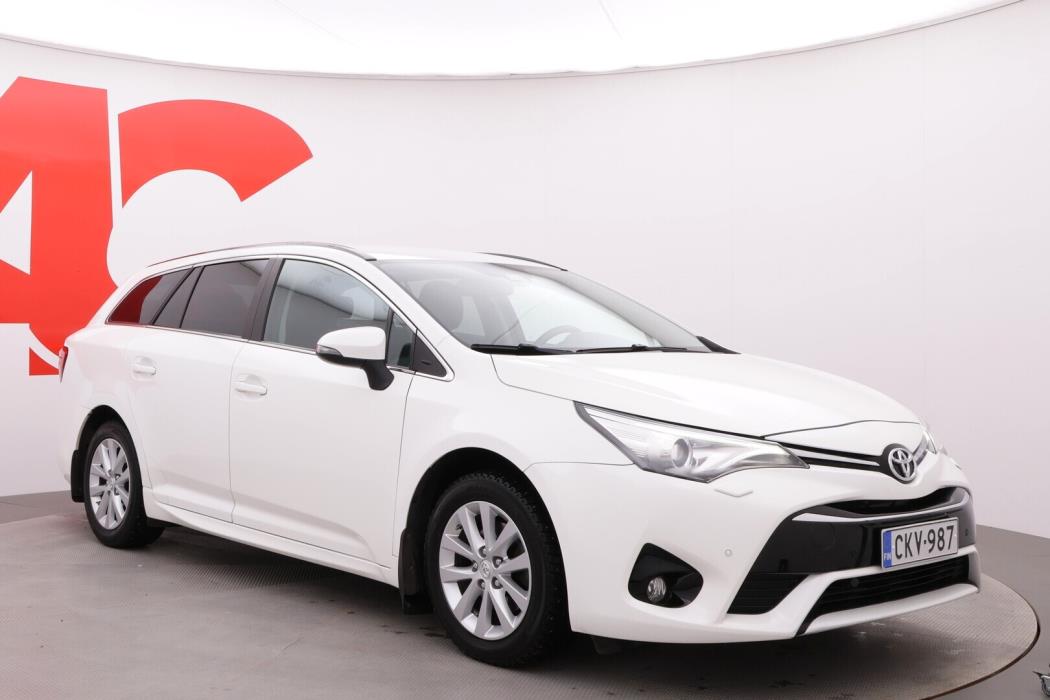 TOYOTA Avensis 2017
