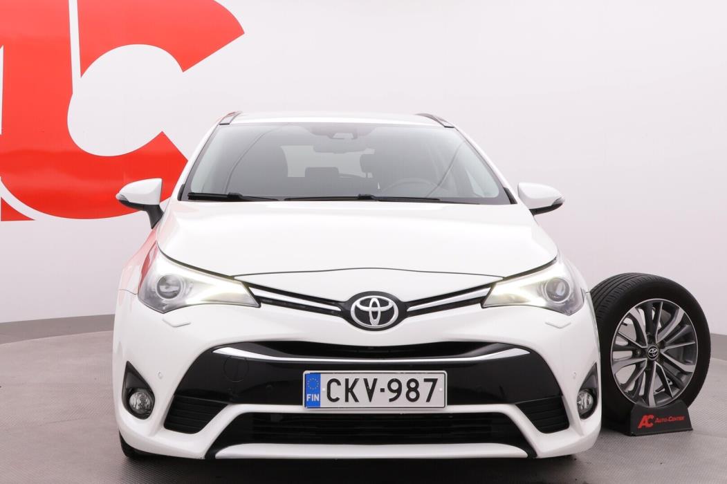 TOYOTA Avensis 2017