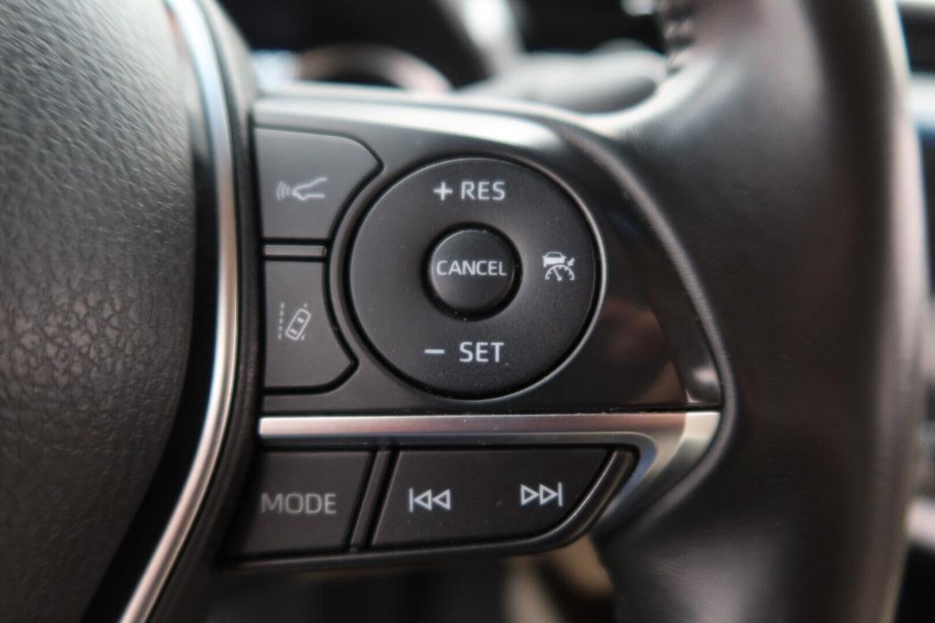 TOYOTA Camry 2019