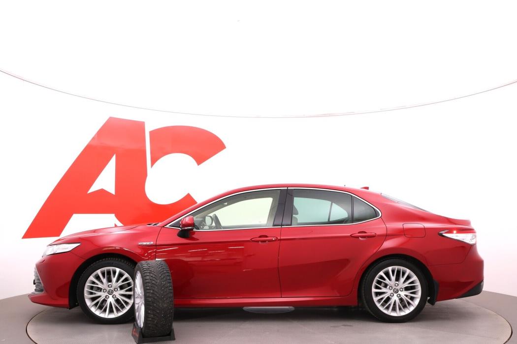 TOYOTA Camry 2019