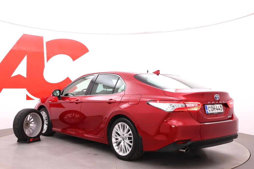 TOYOTA Camry 2019