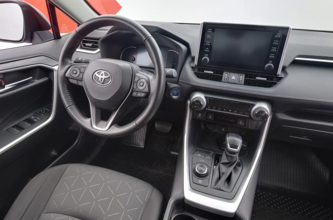TOYOTA RAV4 2021