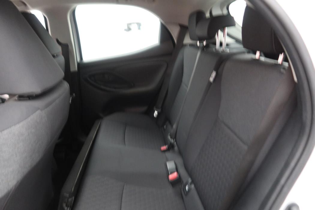 TOYOTA Yaris 2021
