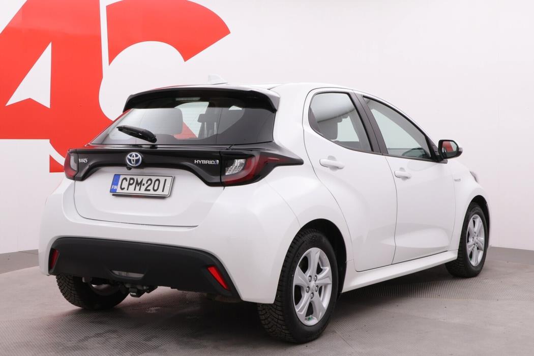 TOYOTA Yaris 2021