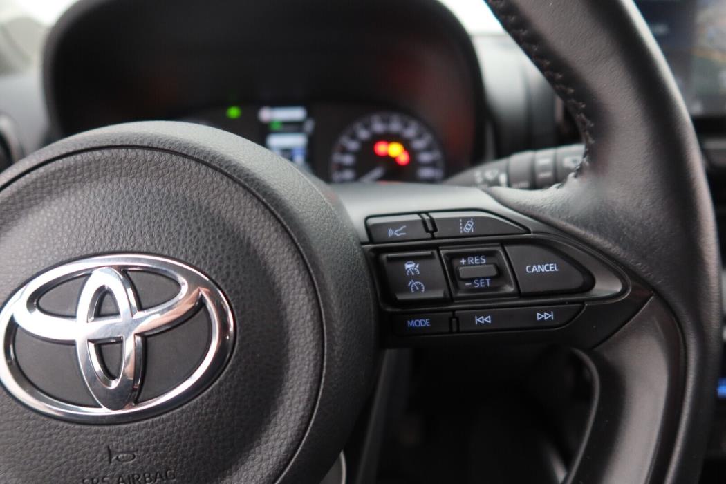 TOYOTA Yaris 2022