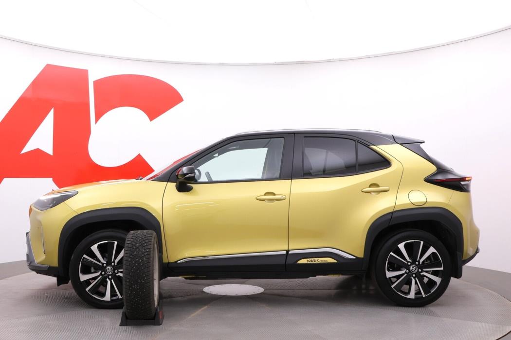 TOYOTA Yaris Cross 2021