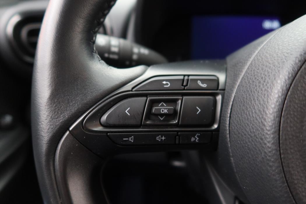 TOYOTA Yaris Cross 2021