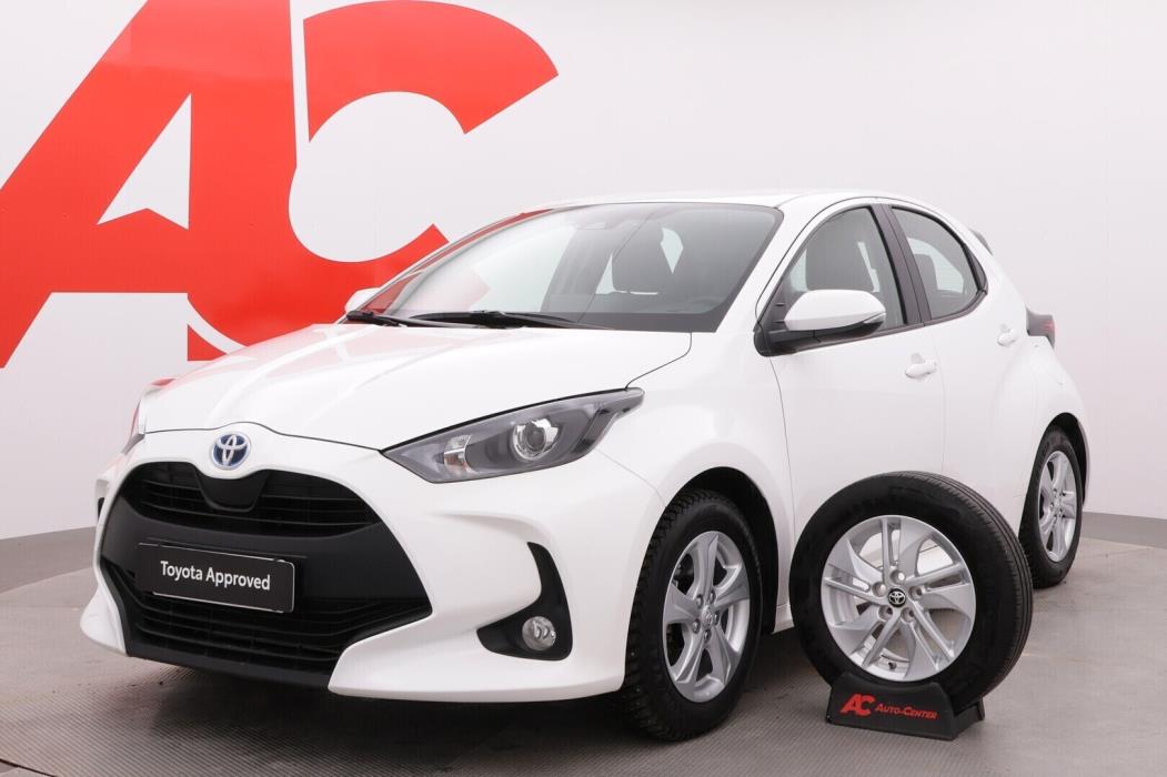 TOYOTA Yaris 2023