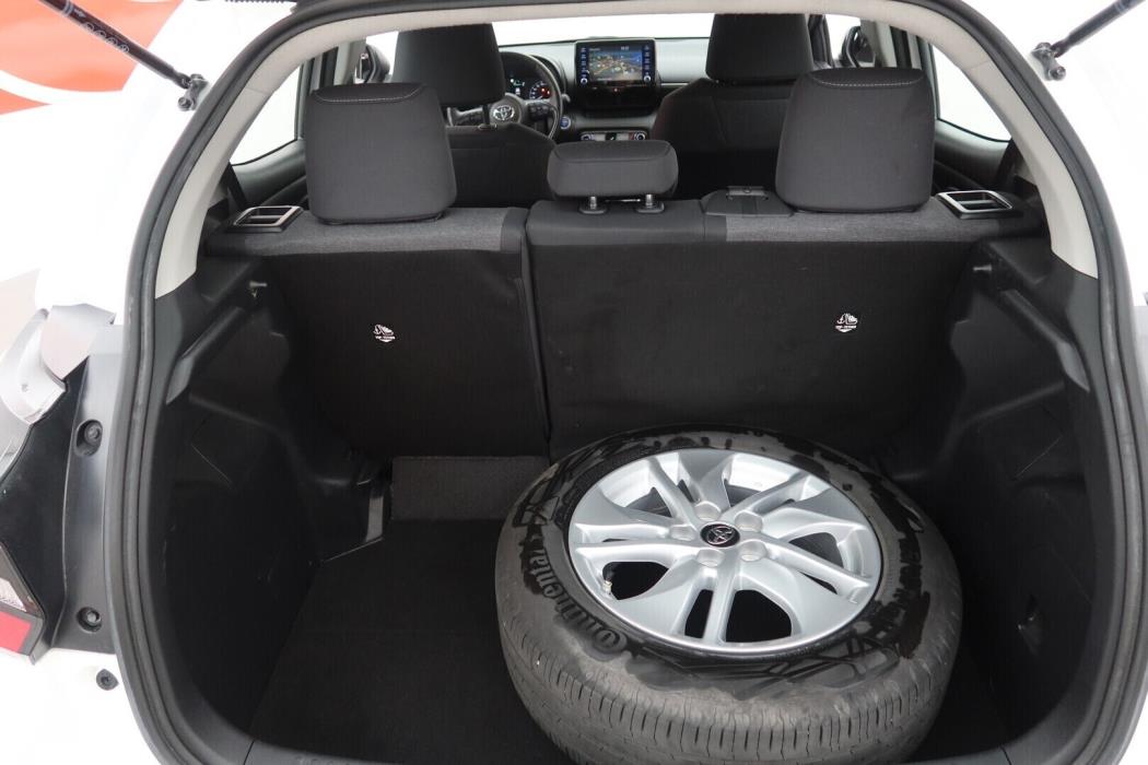 TOYOTA Yaris 2023