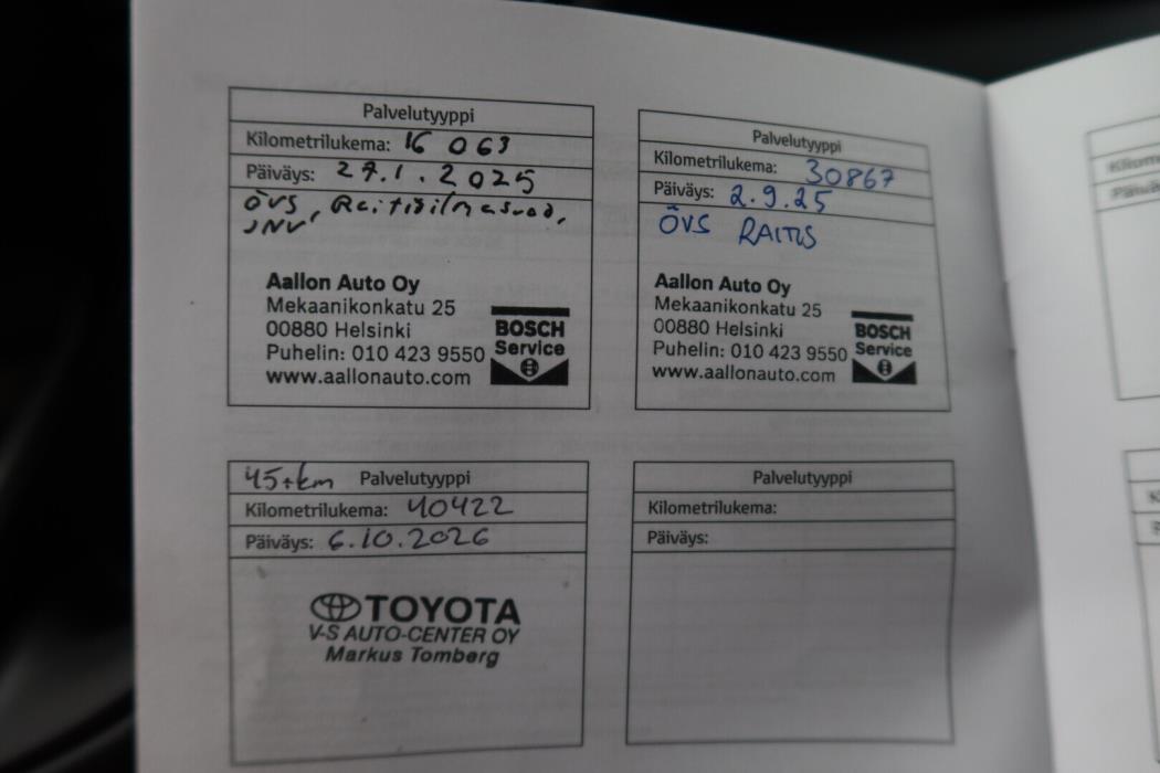 TOYOTA Yaris 2023